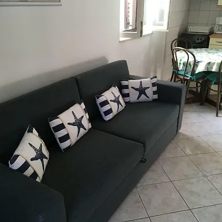 Apartment The Sunny Fig Petrcane