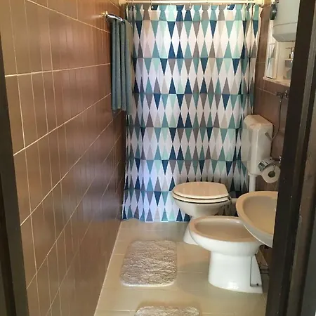The Sunny Fig Apartment